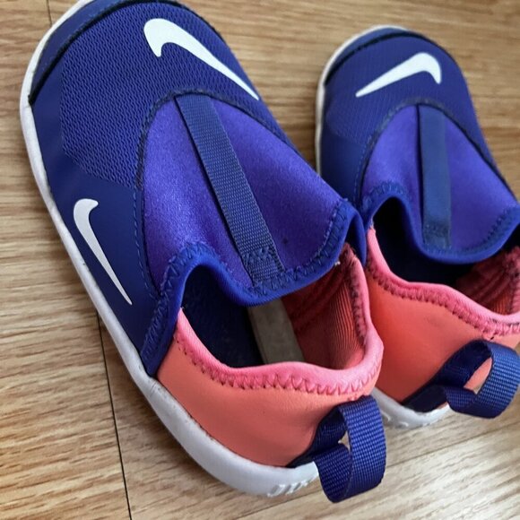 Nike Running Shoes Toddler Girls Size 7C Slide On Purple and Pink - Picture 4 of 6